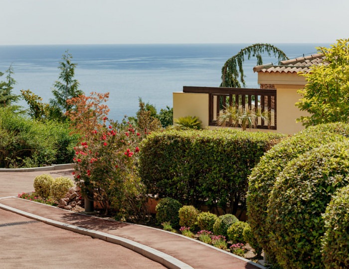 Отель Крымский Бриз Hotel & Villas