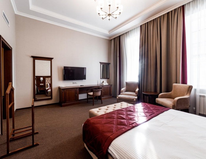 Номер комфорт улучшенный с 1 двуспальной кроватью - Отель Grand Hotel / Гранд Отель Оренбург