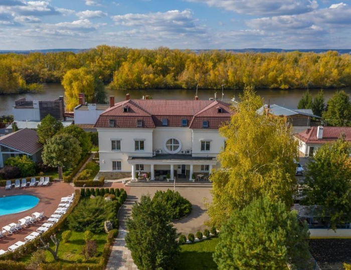 Загородный отель «Усадьба Волжино» Энгельс