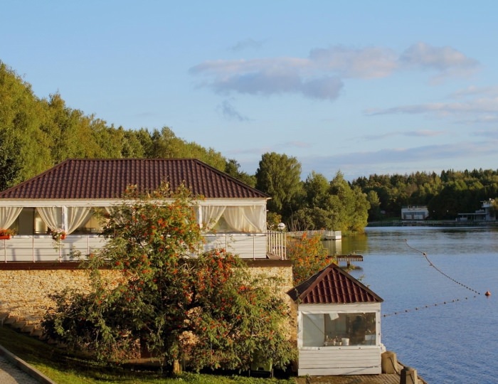 Летнее кафе Aquamqrine - Оздоровительный комплекс «Клязьма» Поведники