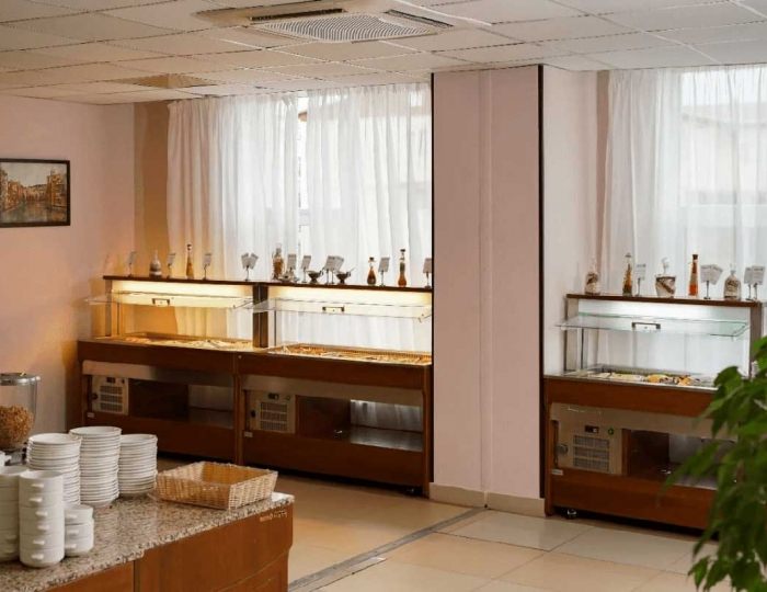 Рестораны и бары - Семейный квартал 14, город-отель «Бархатные сезоны»