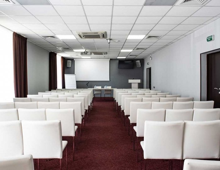 Зал «Сентябрь» - Спортивный квартал 17, город-отель «Бархатные сезоны»