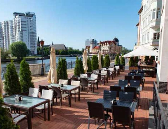 Летнее кафе - Отель Kaiserhof / Кайзерхоф Калининград