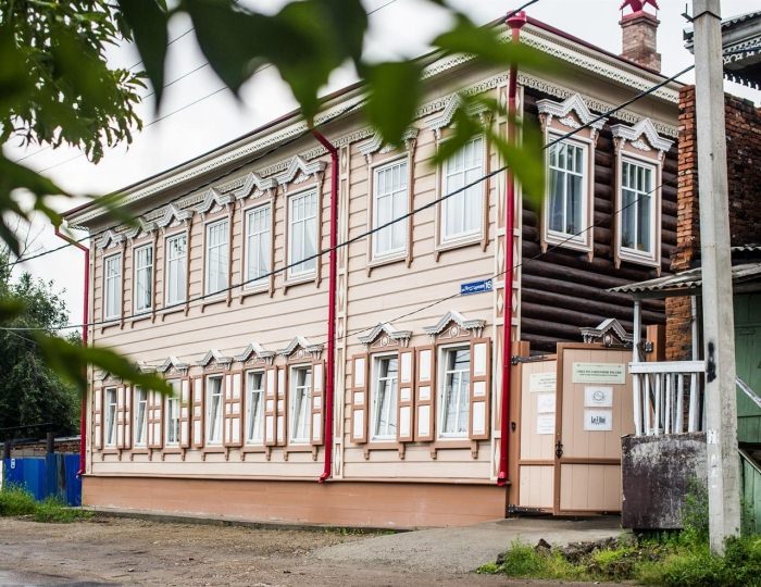 Эко-отель «Доходный дом Листратовой» Иркутск