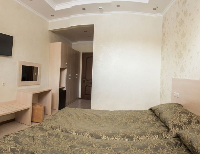 СТАНДАРТНЫЙ 2-МЕСТНЫЙ НА ЦОКОЛЬНОМ ЭТАЖЕ - Бутик-отель «Ахиллеон Парк»