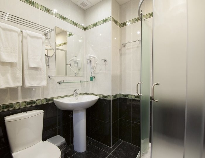 ПРЕМИУМ 2-МЕСТНЫЙ С ВИДОМ НА БАССЕЙН - Бутик-отель «Ахиллеон Парк»