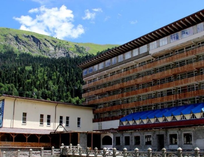 Гостиница «Домбай»