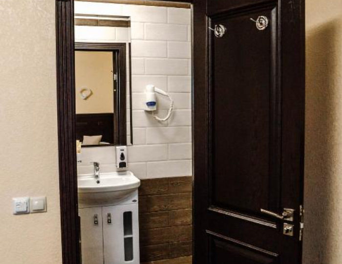 Номер стандарт с 2 односпальными кроватями (с завтраком) - Гостевой дом «Ключотель»