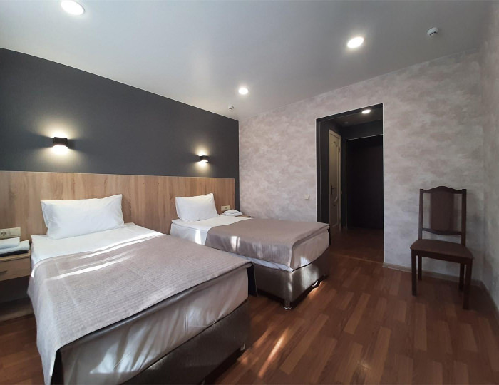 Номер стандарт с 2 односпальными кроватями, 2 звезды - Гостиница «Ессентуки»