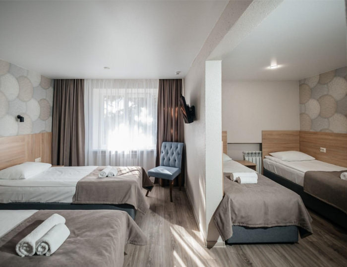 2-комнатный номер стандарт с 4 односпальными кроватями - Гостиница «Ессентуки»