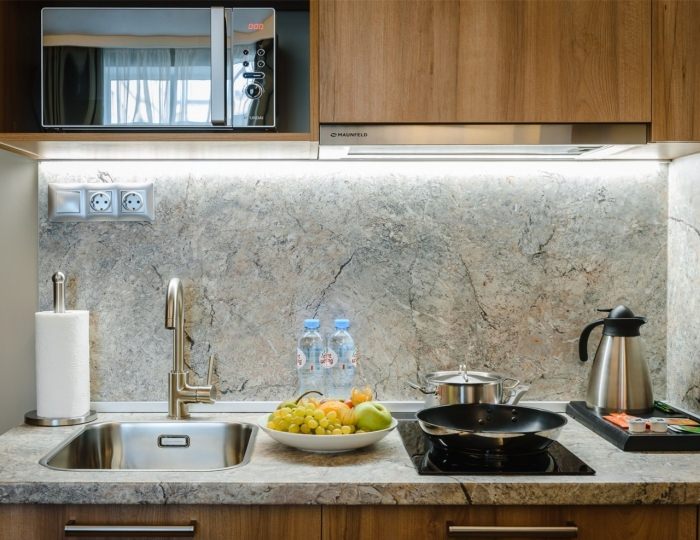 Стандартные апартаменты с двуспальной кроватью с кухней - Отель Велтон Клаб Отель и Апартаменты