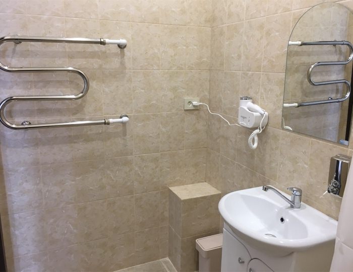 12 местный номер для мужчин и женщин - Отель «Полуостров»