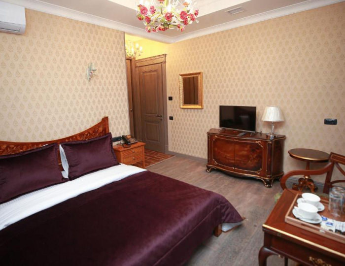 Lux 1-местный(с балконом) - Отель West Inn Hotel / Вест Инн Баку