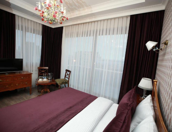 Lux 2-местный(с балконом) - Отель West Inn Hotel / Вест Инн Баку