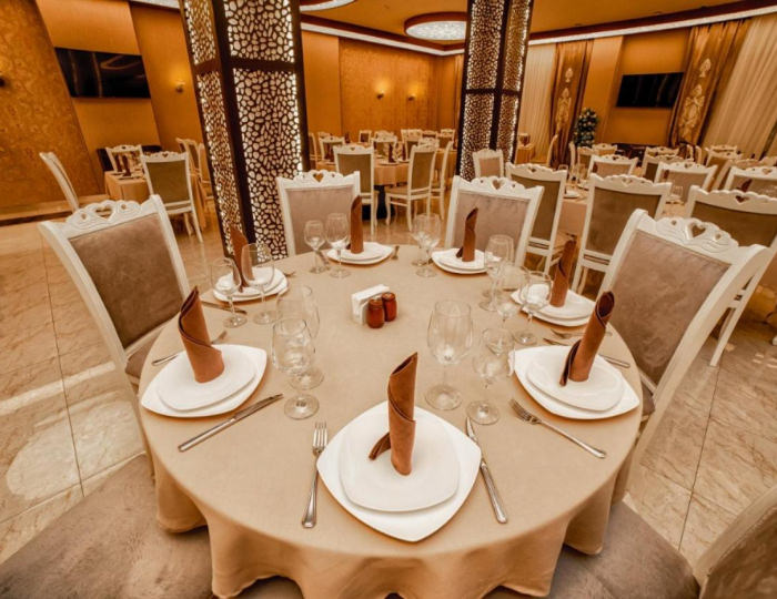 Рестораны и бары - Отель Continental Hotel Baku / Континенталь Баку