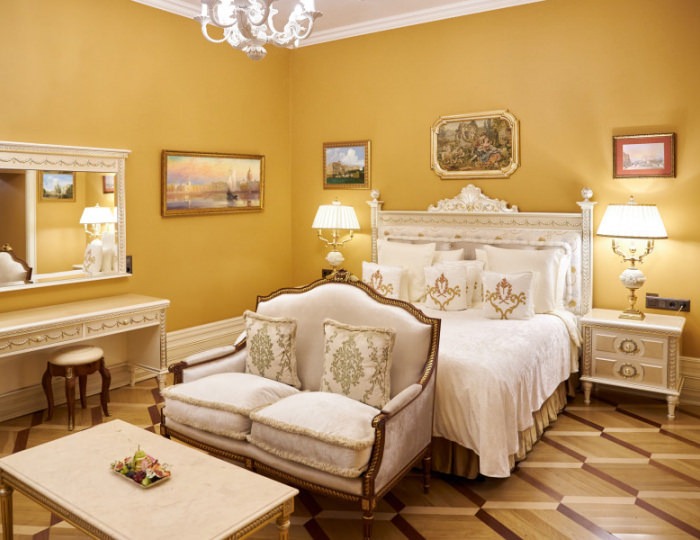 Люкс Делюкс с видом во внутренний двор - Отель Trezini Palace Hotel / Дворец Трезини