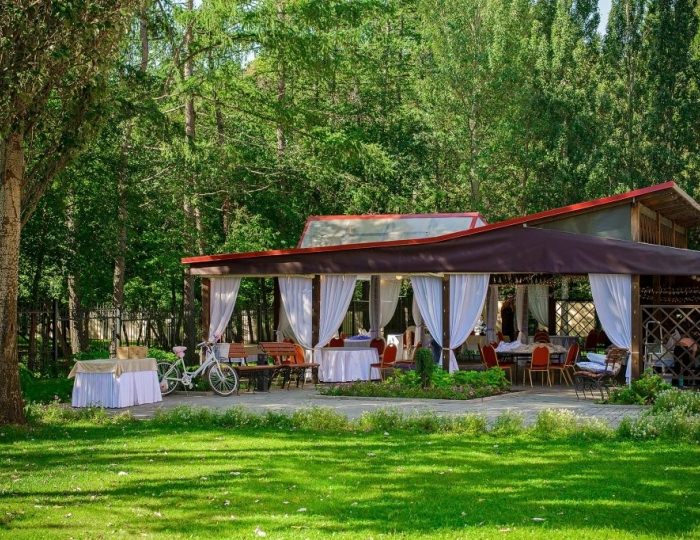 Рестораны и бары - Гостиница «Октябрьская» Екатеринбург