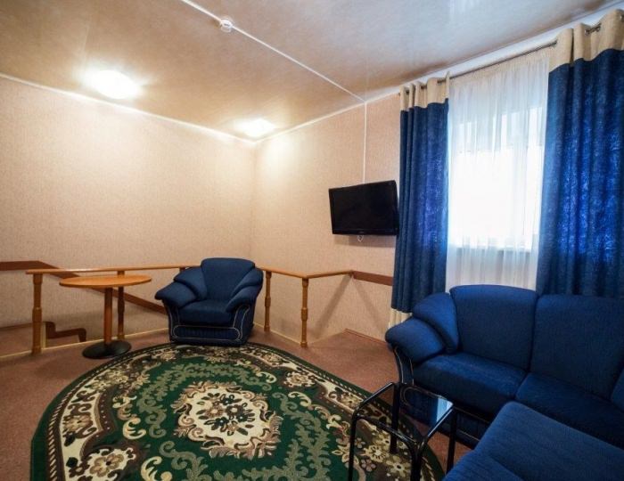 ДЖУНИОР СЮИТ "ДВУХЭТАЖНЫЙ" - Отель «Огни Мурманска»