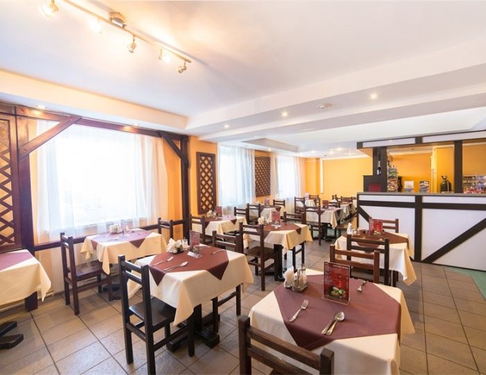 Рестораны и бары - Гостиница «Октябрьская» Самара