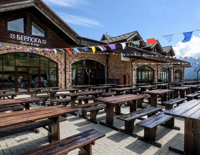 Кафе «Берлога» - Отель Ski Village / Ски Вилладж Красная Поляна
