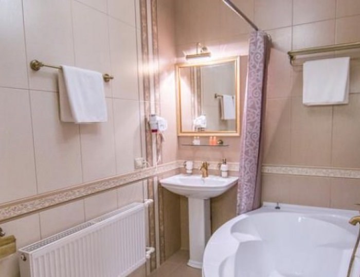 Люкс - Отель «Шертон»