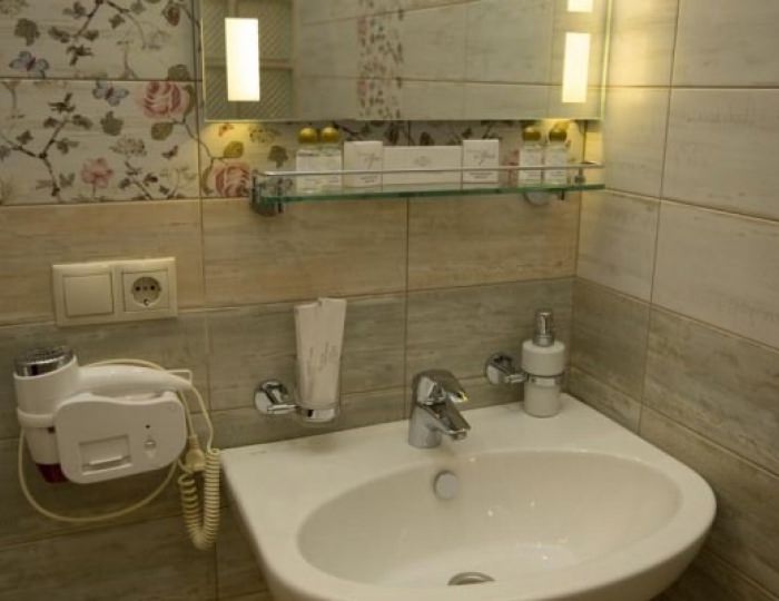 Номер Делюкс с кроватью размера "king-size" - Отель «Шертон»