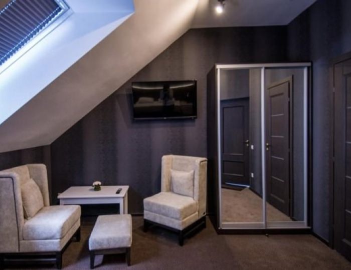 Улучшенный трехместный номер - Отель «Шертон»