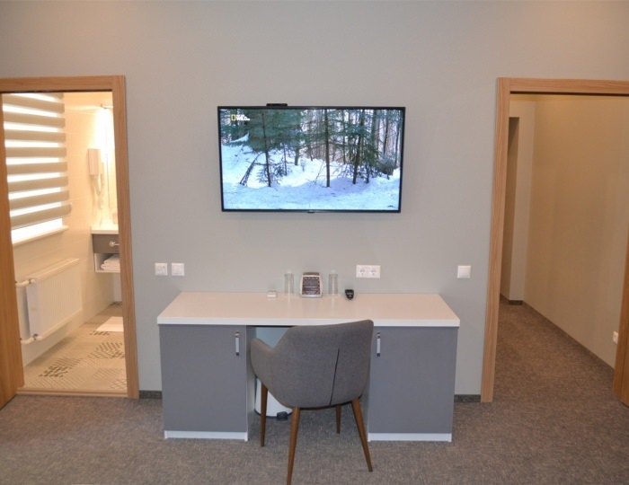 Роскошный трехместный номер с балконом - Отель «Шертон»