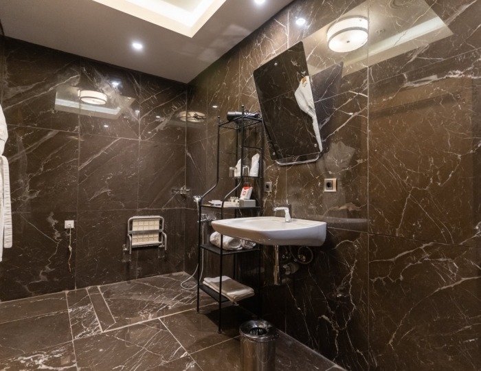 Супериор Кинг для людей с ограниченными возможностями - Отель Rixos Krasnaya Polyana Sochi / Риксос Красная Поляна Сочи