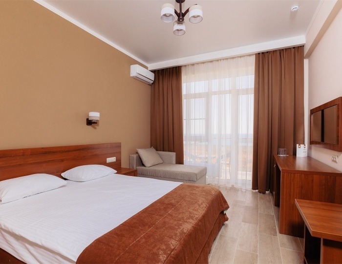СТАНДАРТ С ВИДОМ НА ПАРКОВУЮ ЗОНУ - Отель Family Pride Inn / Фэмили Прайд Инн Витязево