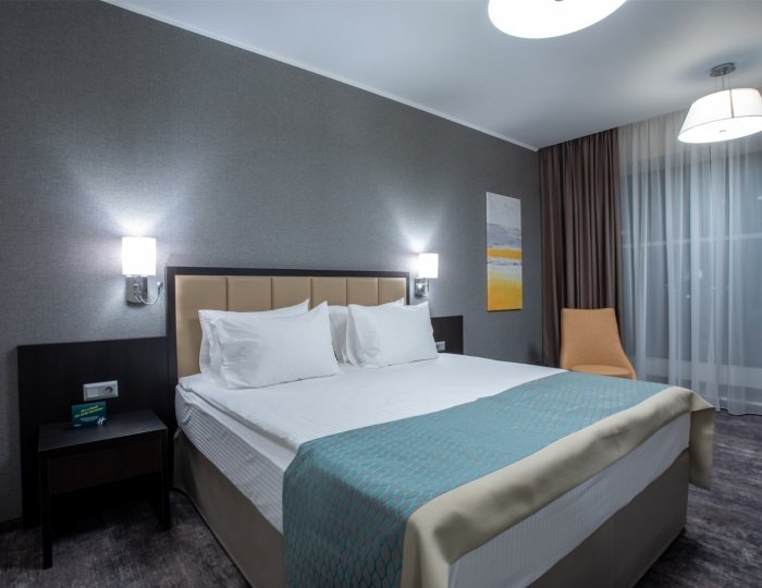 Люкс с видом на город - Отель Holiday Inn / Холидей Инн Челябинск
