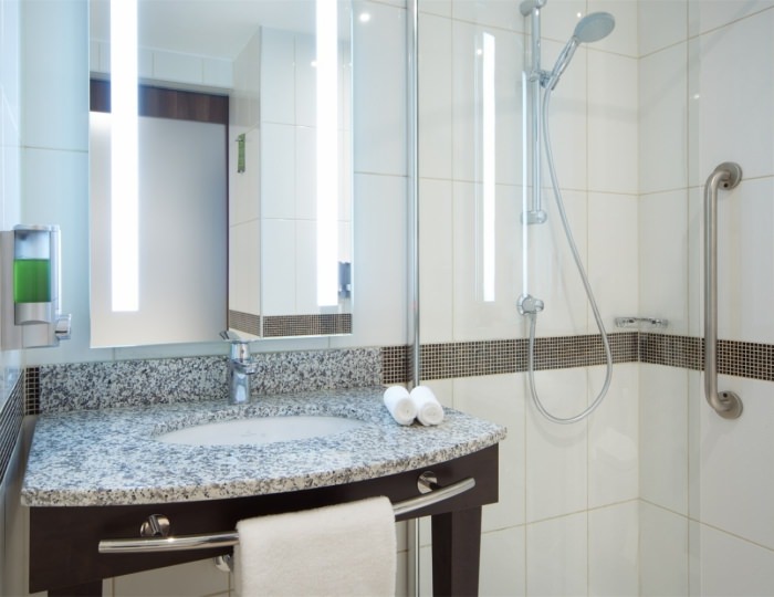 Номер с двумя односпальными кроватями (Twin) - Отель Hampton by Hilton Saint-Petersburg ExpoForum / Хэмптон бай Хилтон Санкт-Петербург ЭкспоФорум