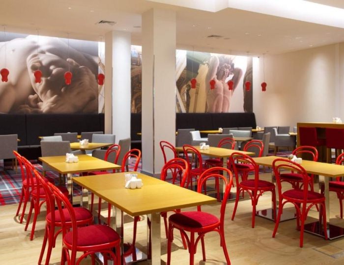 Рестораны и бары - Отель Hampton by Hilton Saint-Petersburg ExpoForum / Хэмптон бай Хилтон Санкт-Петербург ЭкспоФорум