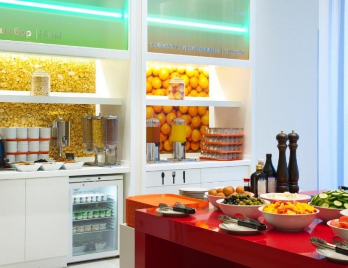Рестораны и бары - Отель Hampton by Hilton Saint-Petersburg ExpoForum / Хэмптон бай Хилтон Санкт-Петербург ЭкспоФорум