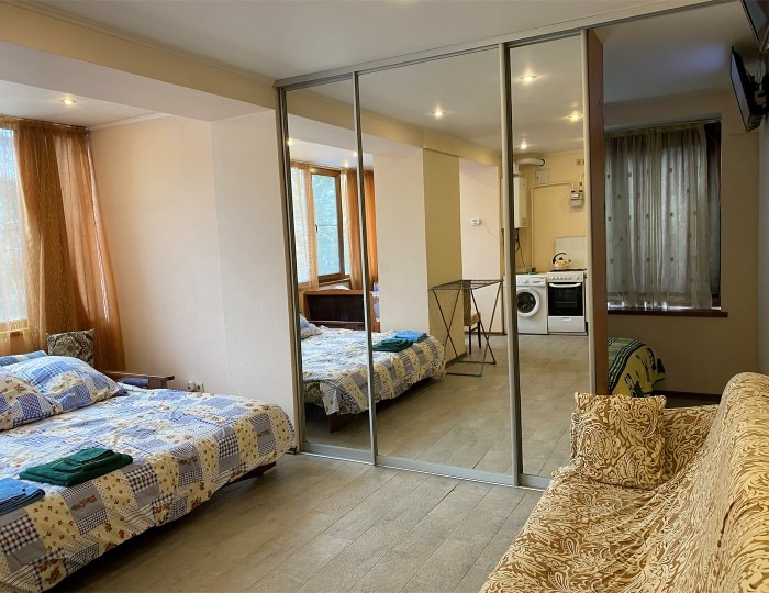 Двухкомнатная квартира на Коллективной 4/12 - Отель «Дом Гостей»