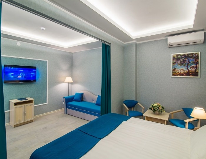 Студия /вид на аквапарк/ - Гостиничный комплекс «Атлантида»