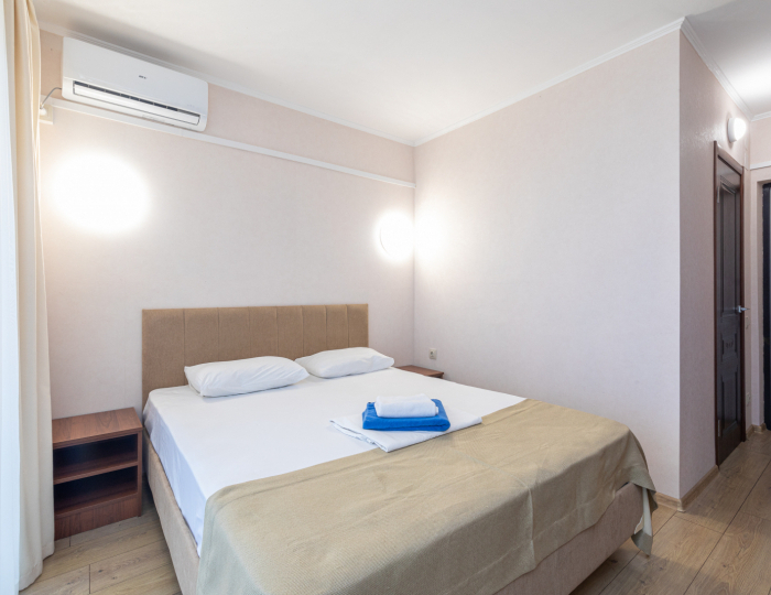 Коттедж 4-местный 2-комнатный коннект в коттедже п.Морской - Дом отдыха «Золотые пески» Пицунда