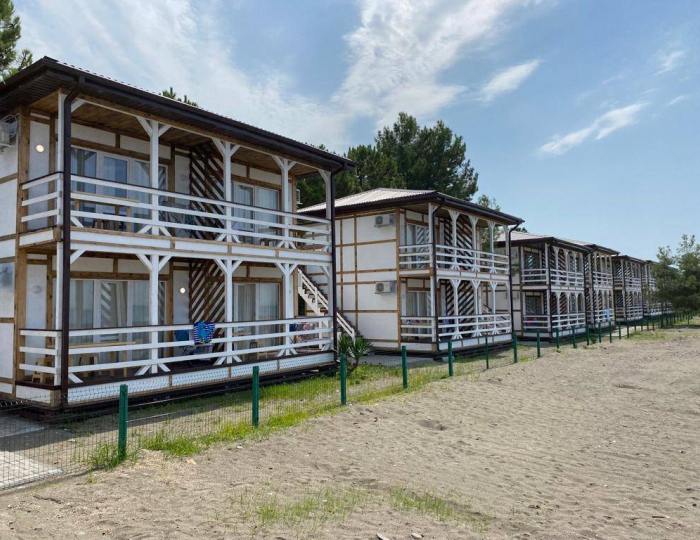 Коттедж 2-местный 1-комнатный коттедж п. Морской - Дом отдыха «Золотые пески» Пицунда