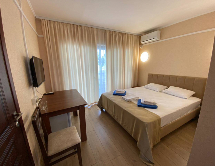 Коттедж 4-местный 2-комнатный семейный коннект - Дом отдыха «Золотые пески» Пицунда