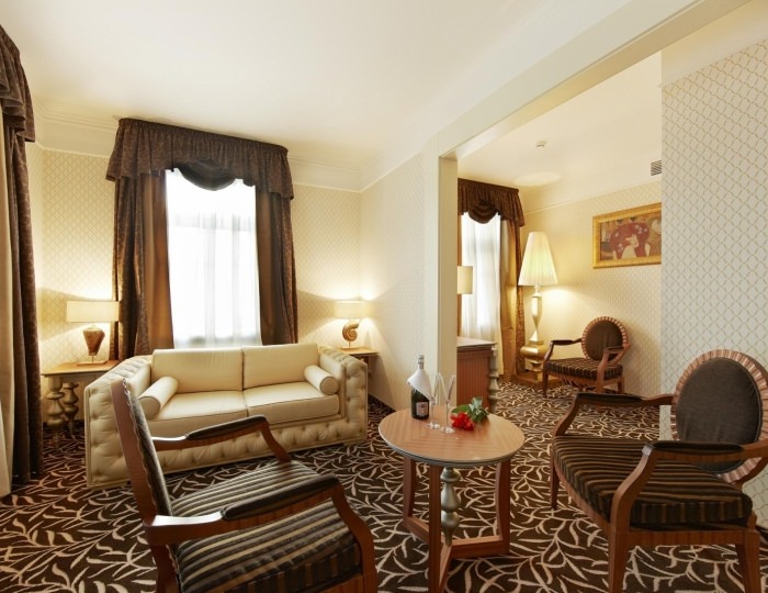 Номер люкс (с завтраком) - Отель «Двор Подзноева» (Главный Корпус)