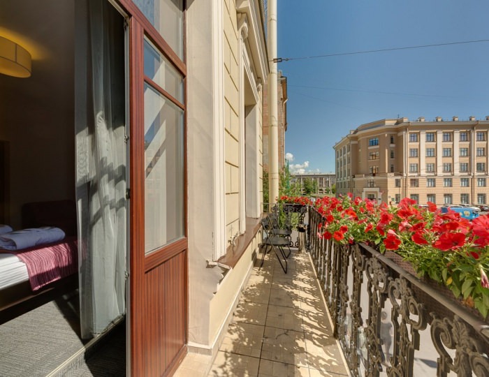 Улучшенный 3-местный с балконом - Отель Mary Hotel / Мэри Санкт-Петербург