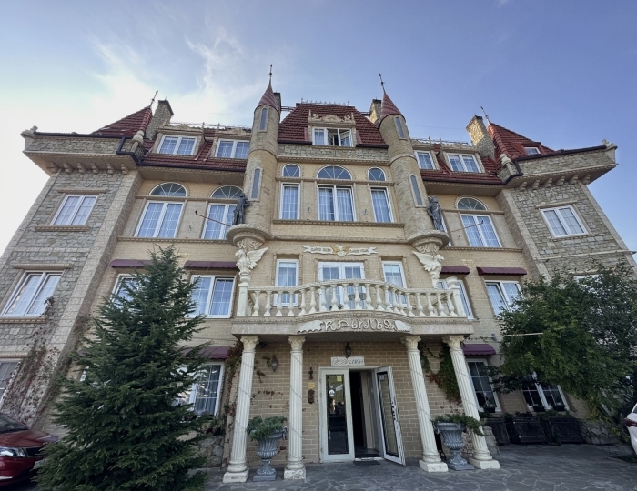 Отель «Крылья» Абрау-Дюрсо