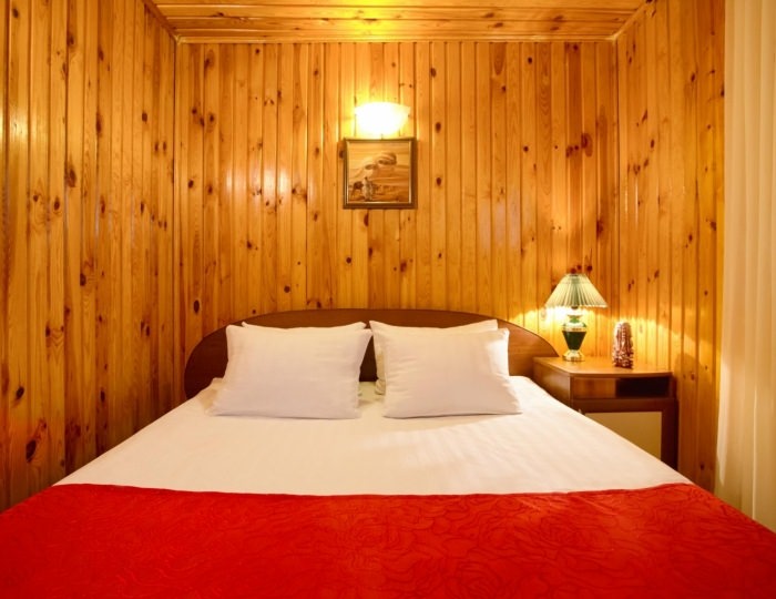 Номер люкс улучшенный (с завтраком) - Гостиница «Лукоморье» Молочково-Дубенец