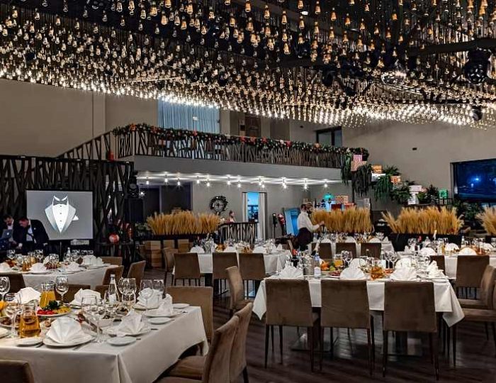 Ресторан ALL INCLUSIVE Арена - Курортный комплекс «Пересвет» (бывш. «Русские Сезоны»)