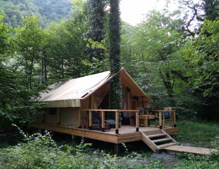 База отдыха «Лес Глэмпинг Сочи»