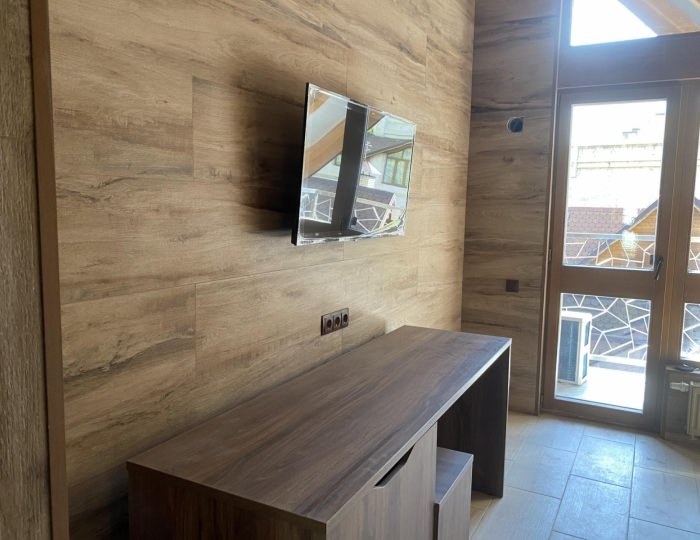Номер делюкс с 1 двуспальной кроватью и балконом - Отель Stellar Collection Chalet / Стеллар Коллекшн Шале