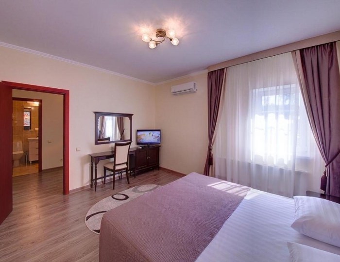 Люкс (двухкомнатный) «Венеция» - Отель «Джунгли» (бывш. «Айвенго»)