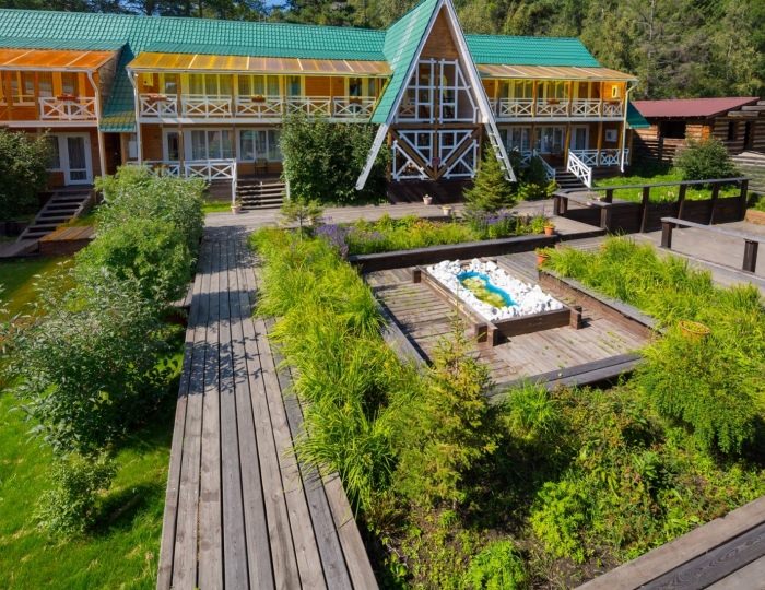 Гостиничный комплекс «Крестовая Падь» Листвянка