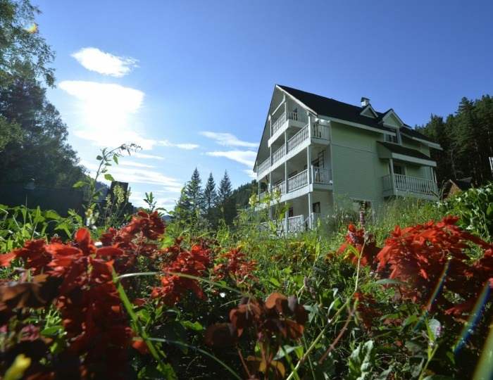 Гостиница «AРЕДА 1 – MOUNTAIN HOTEL» Чемал