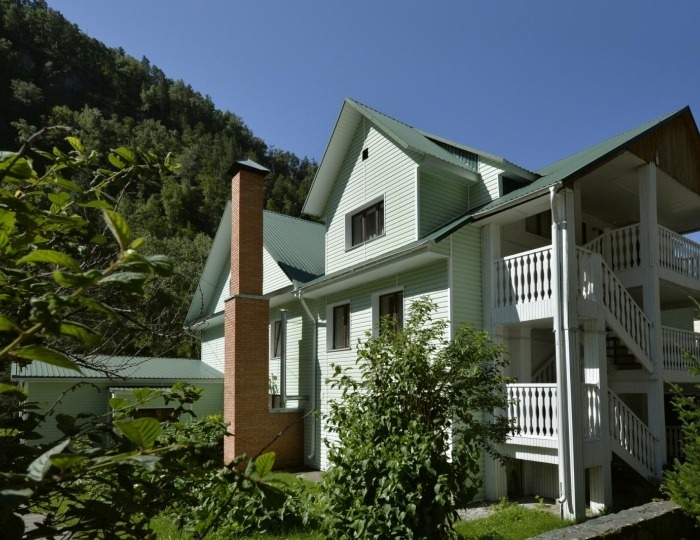 Гостиница «AРЕДА 1 – MOUNTAIN HOTEL» Чемал